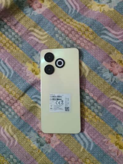 Infinix smart 8 for sale full box 4/64