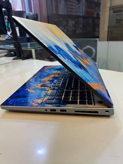 Dell Precision 7530 i7-8th Gen 16 GB RAM ,256 GB Nvme SSD