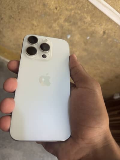 Apple iPhone 15 Pro