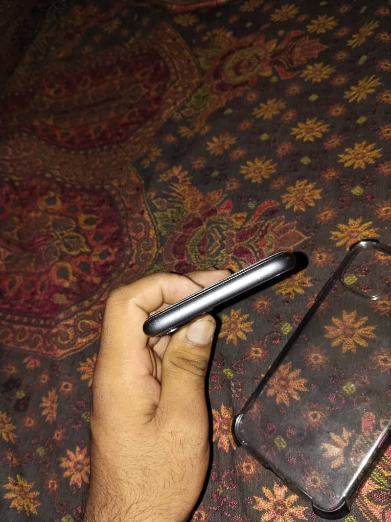 Apple iPhone 11 128gb 3