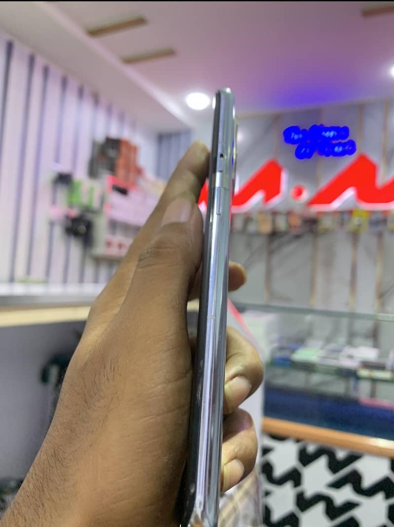 One Plus 9 Pro 4