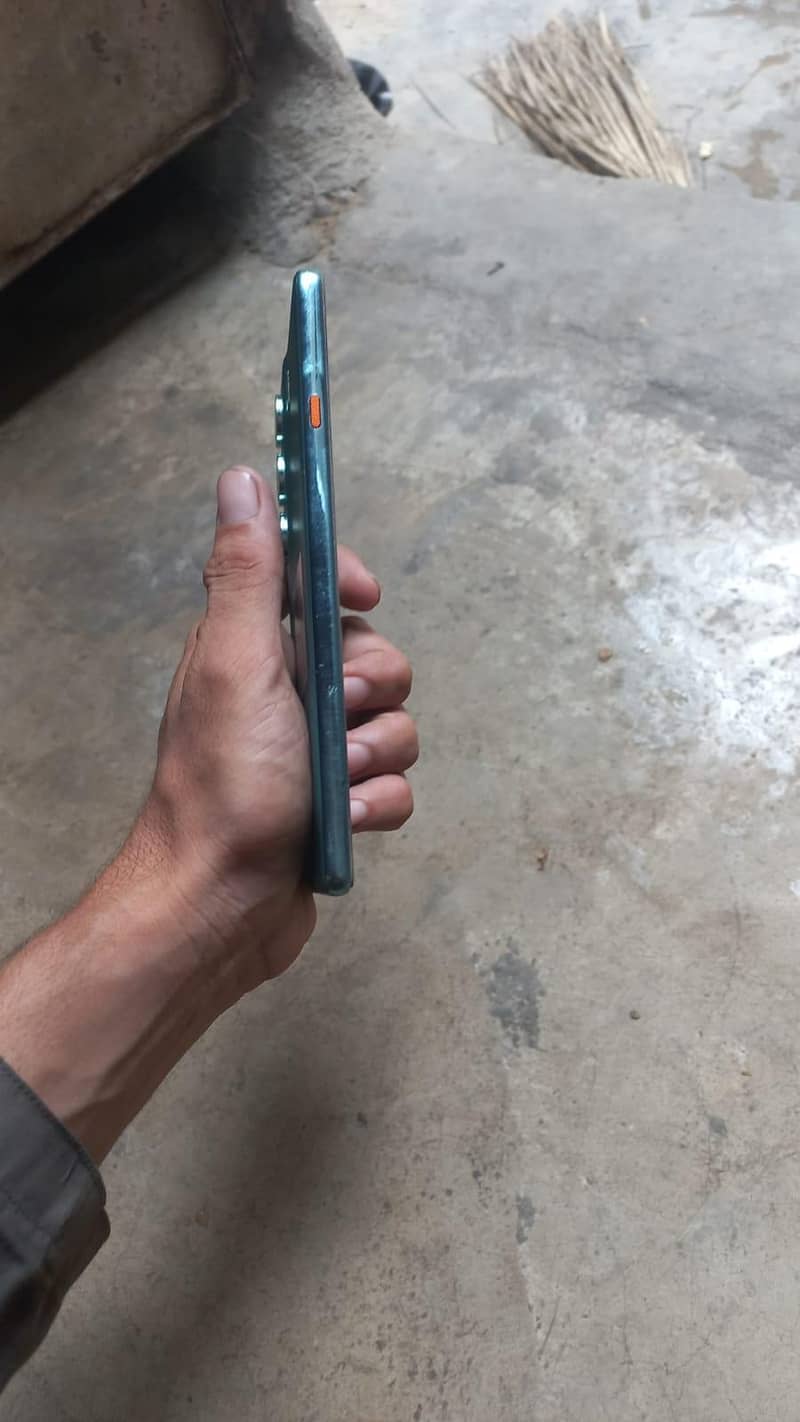 Tecno CAMON 40 4