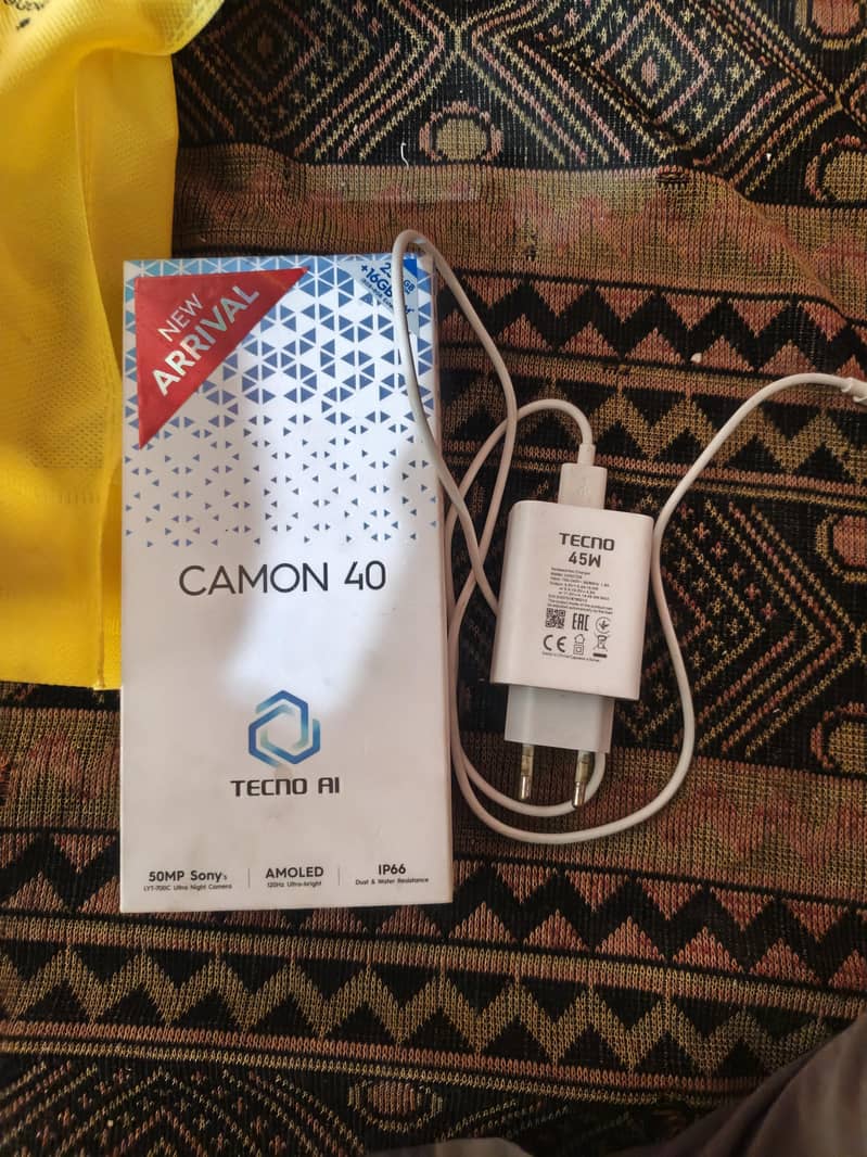 Tecno CAMON 40 5