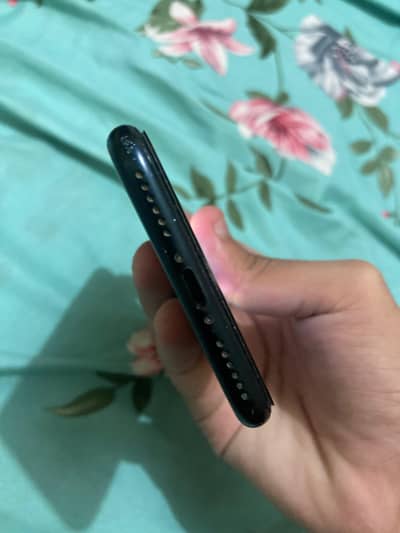 Apple iPhone SE