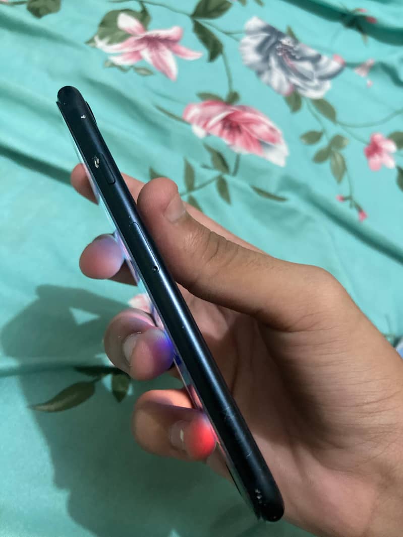 Apple iPhone SE 4
