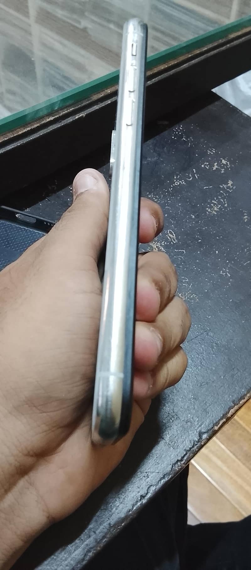 Apple iPhone X 5