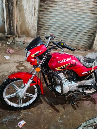 Suzuki 110 hai jis kko chahe 03052323085