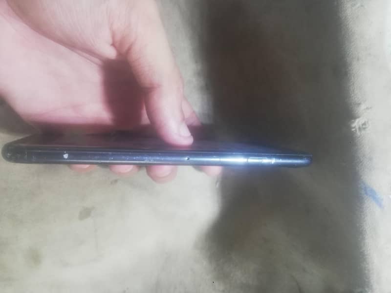 Apple iPhone 7 3