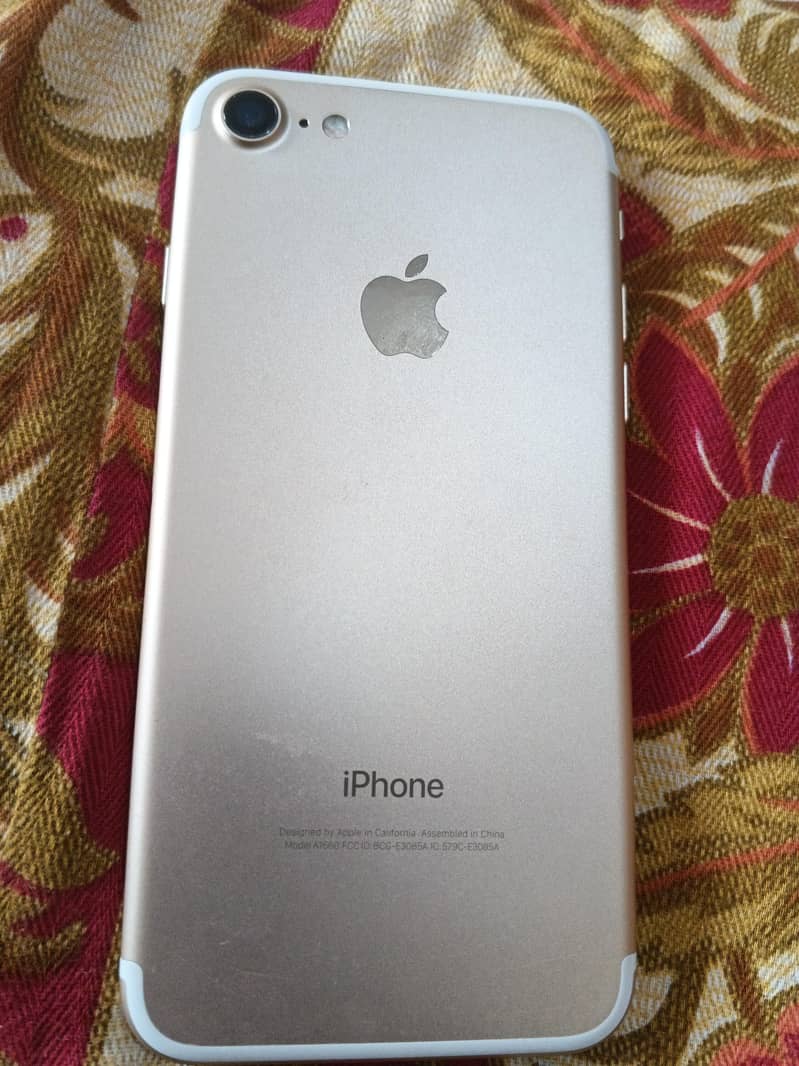 Apple iPhone 7 1
