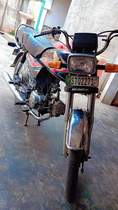 Honda CD70 2017