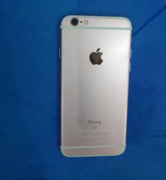 Apple iPhone 6S Plus 2