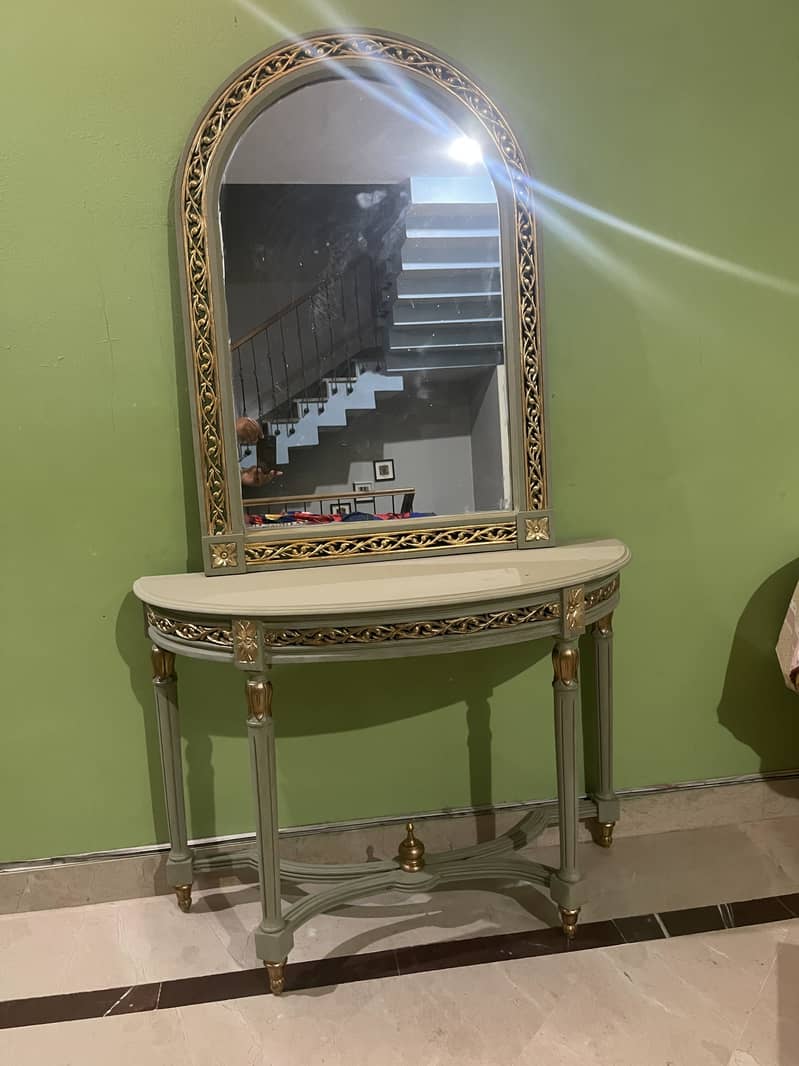 Mirror and console 0