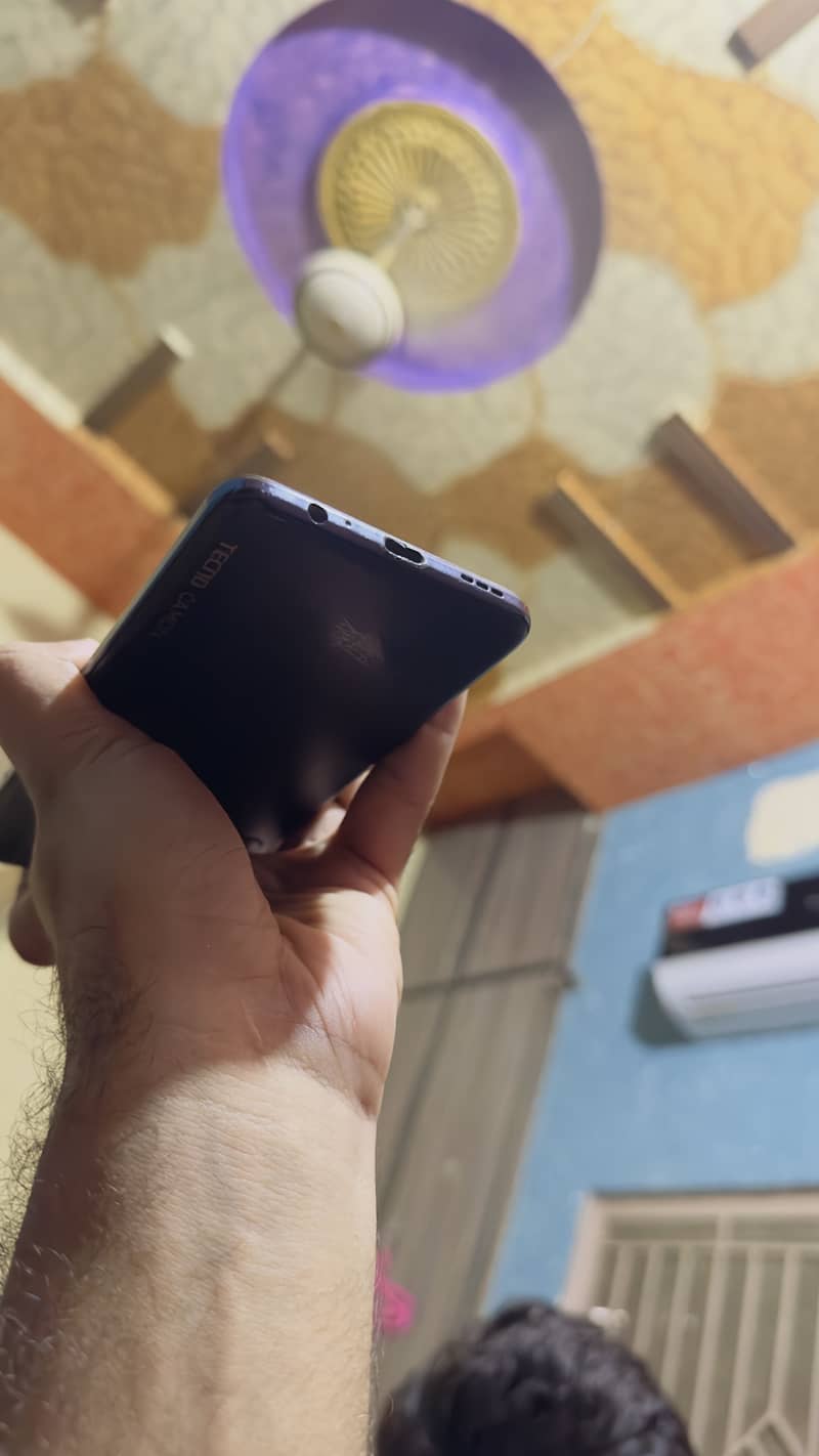 Tecno Camon 18P 4