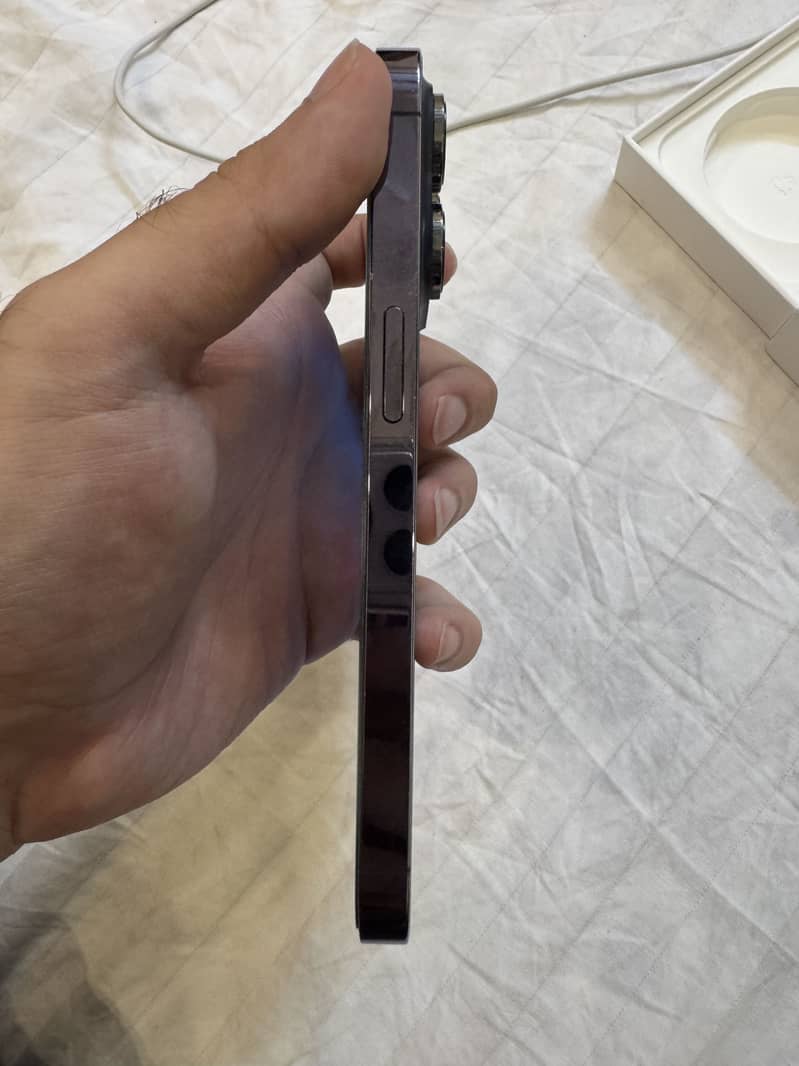 Apple iPhone 14 Pro 4