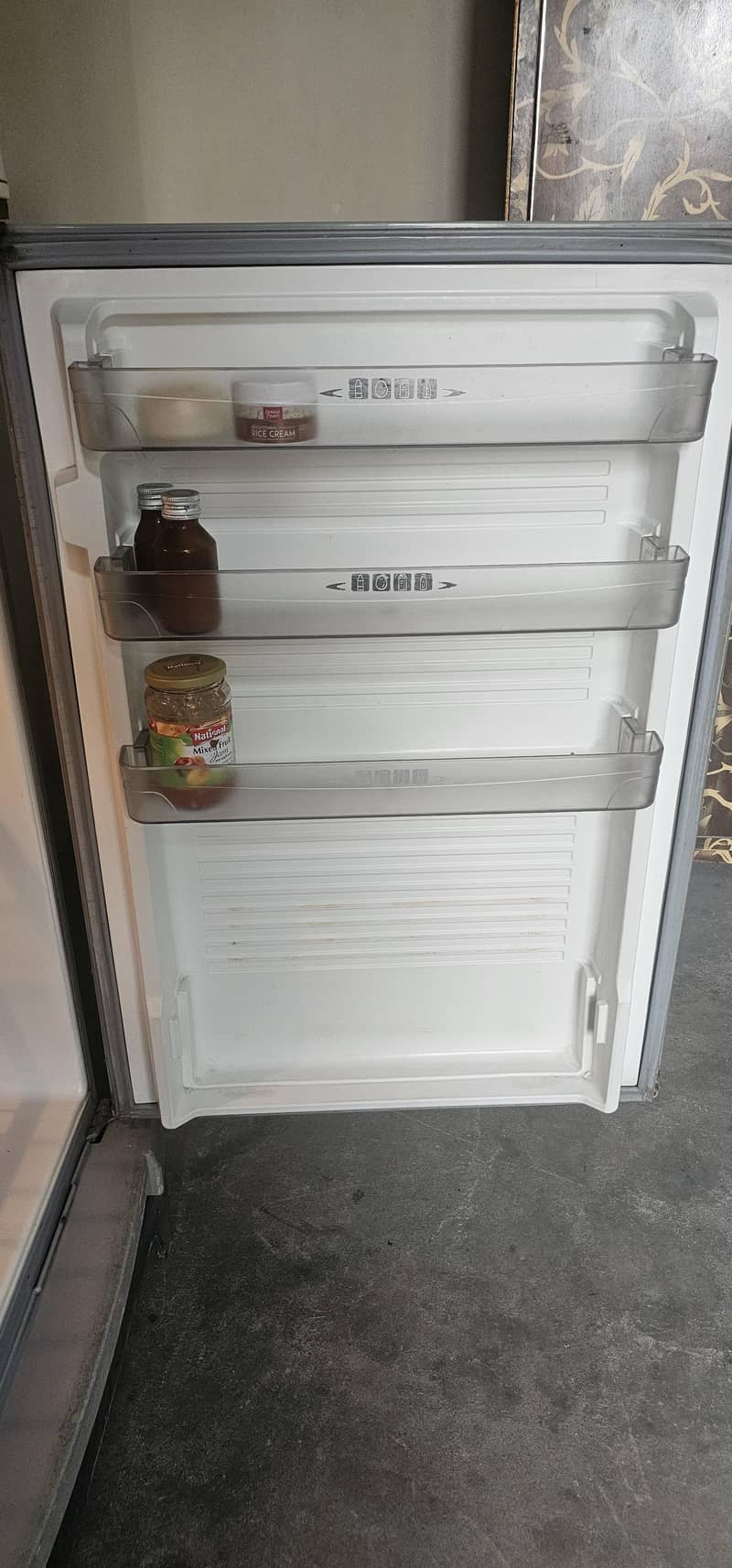 medium size fridge 3