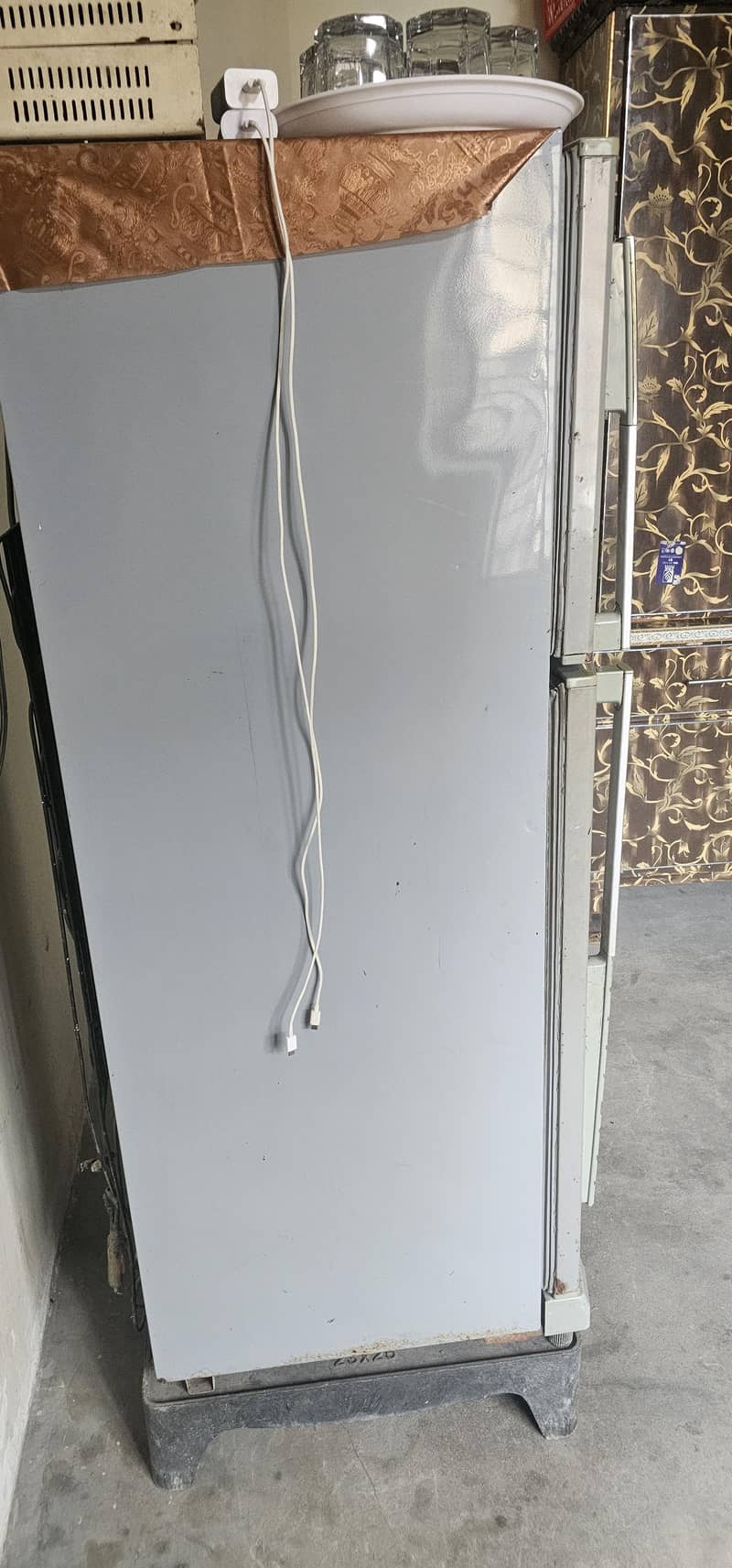 medium size fridge 5