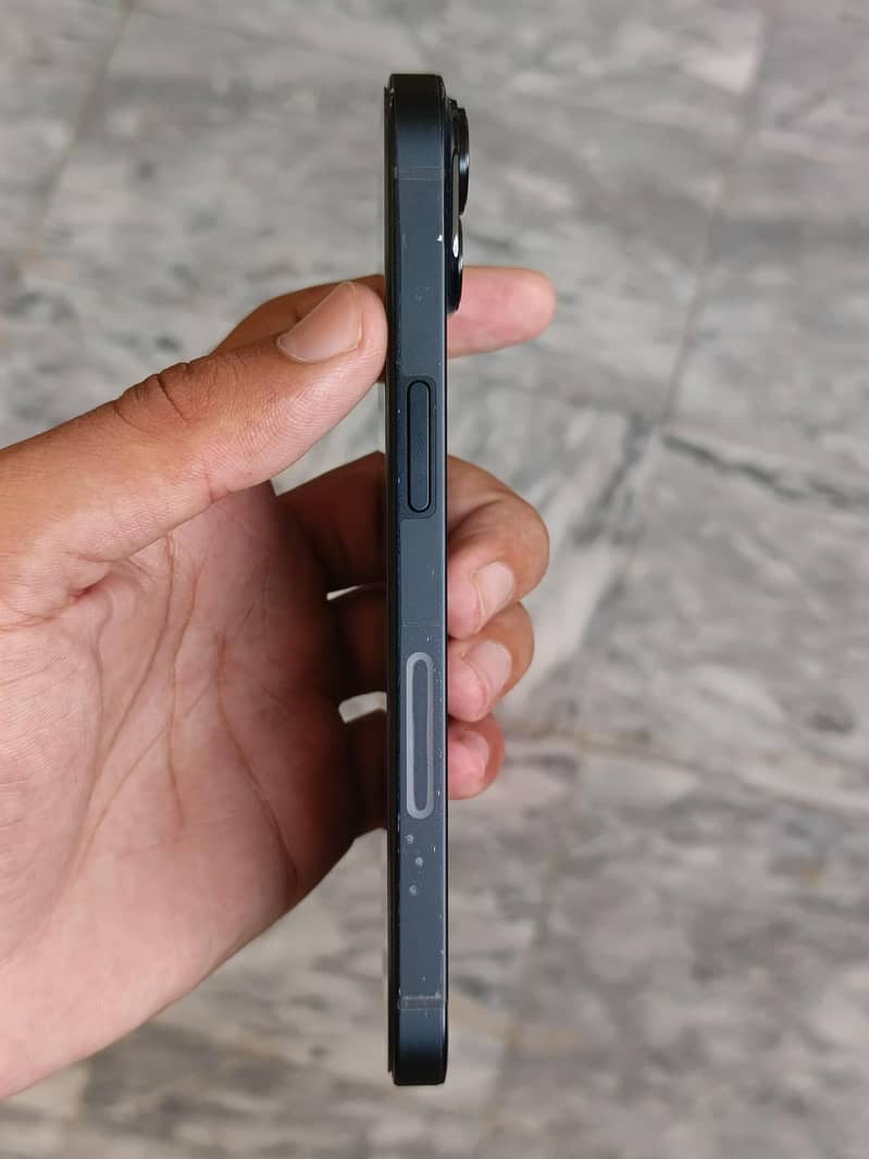 Apple iPhone 14 5