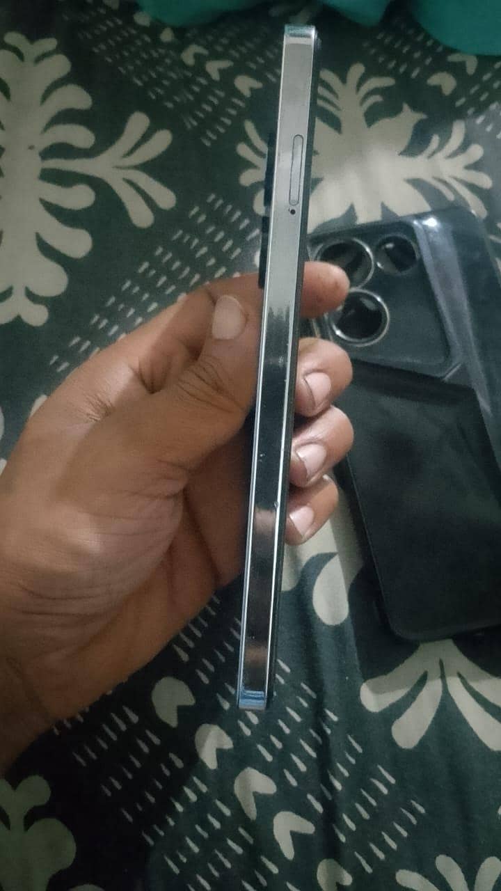 Tecno CAMON 20 2