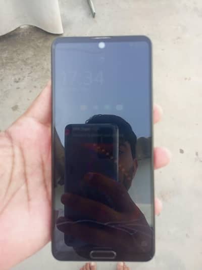 Sharp Aquos R5G