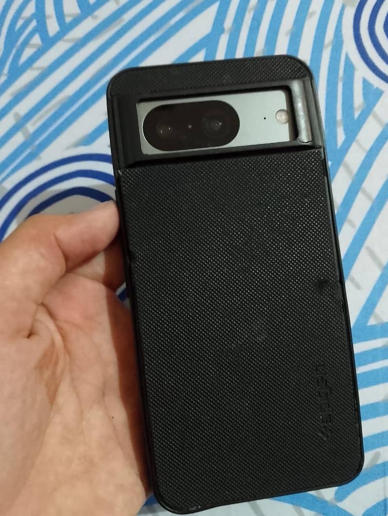 Google Pixel 8 4