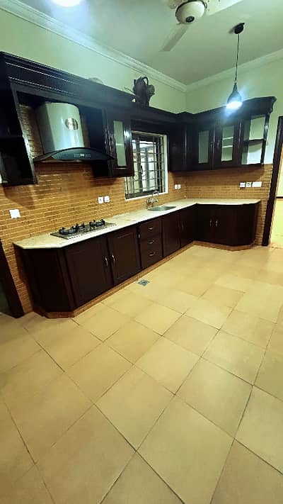 40x80 14 Marla Ground portion for Rent G-13