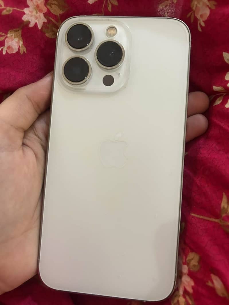 Apple iPhone 13 Pro 2