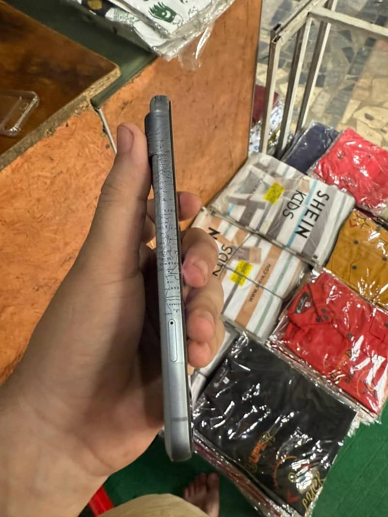 Google Pixel 8 2