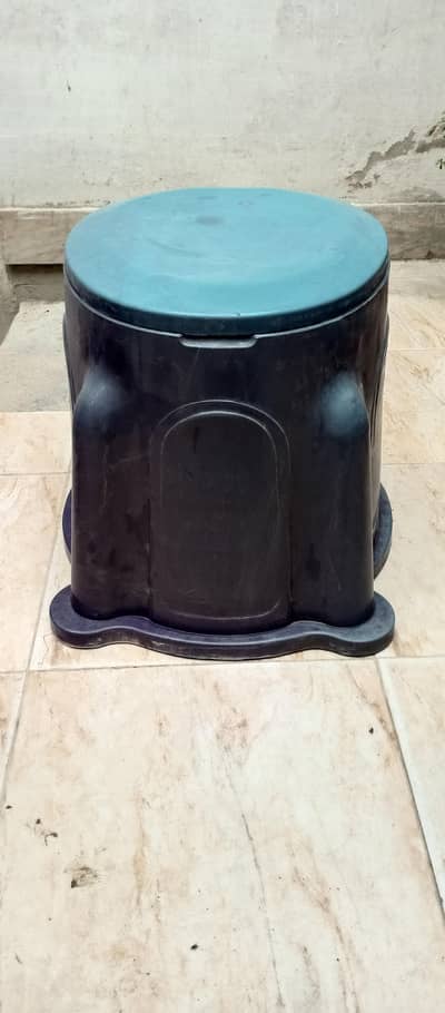 Commode Chair/Stool