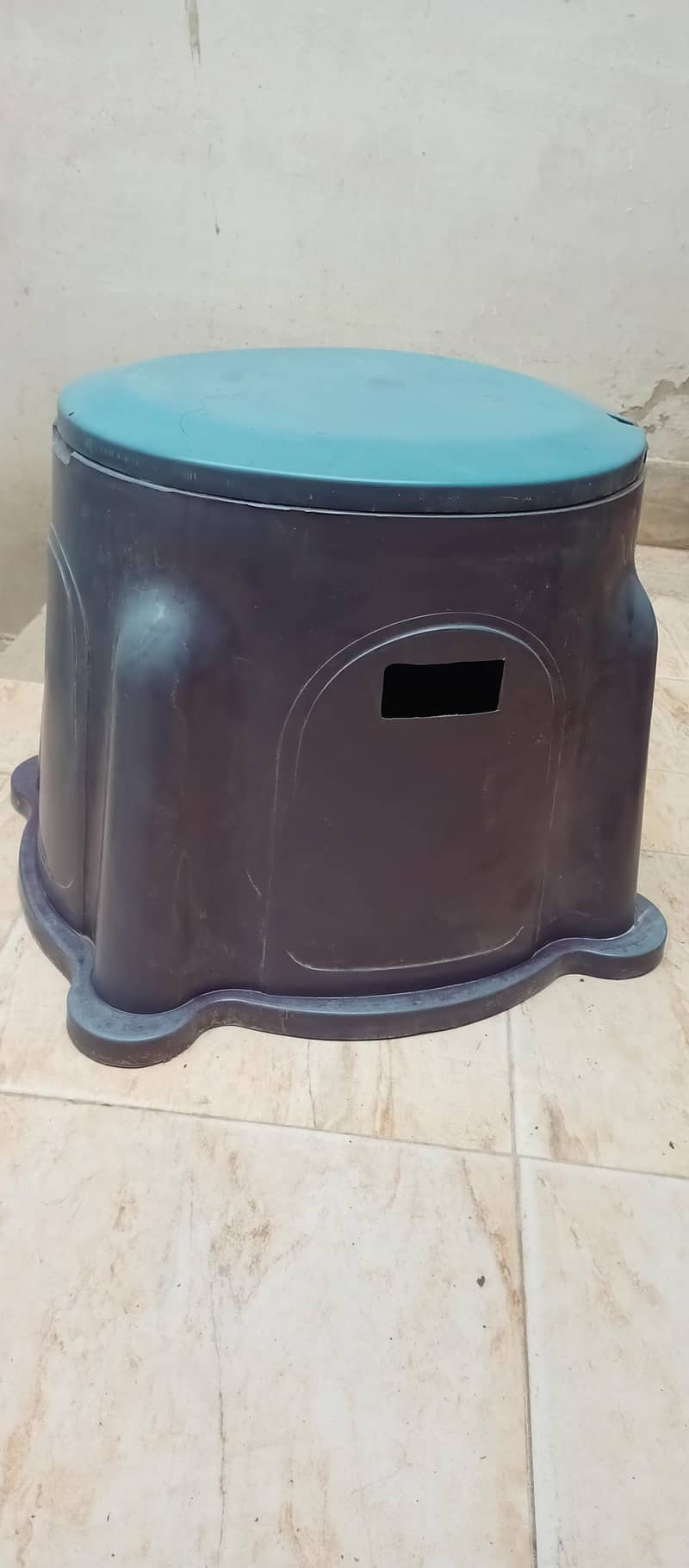 Commode Chair/Stool 1