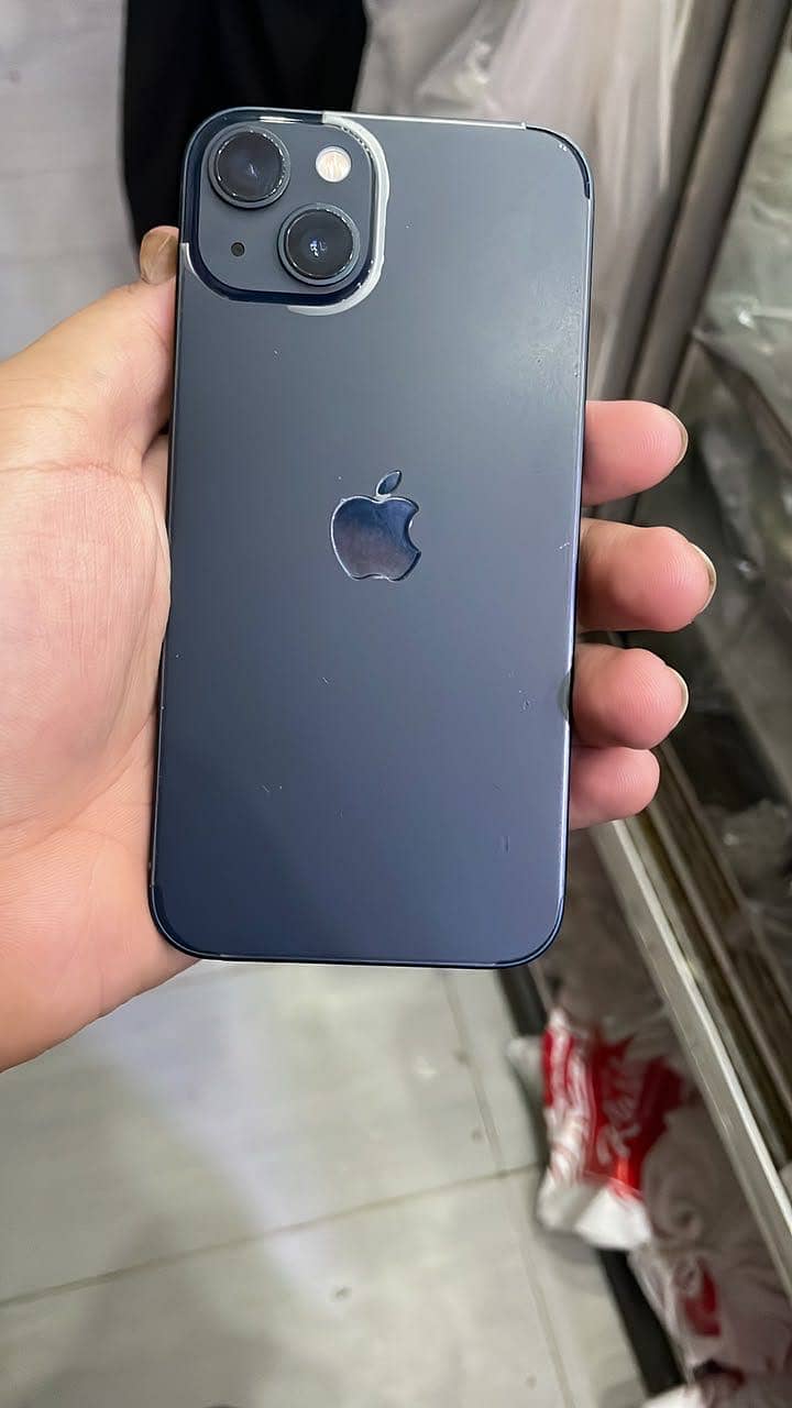 Apple iPhone 13 2