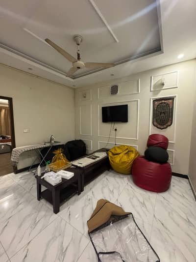 8 Marla Upper Portion Available For Rent