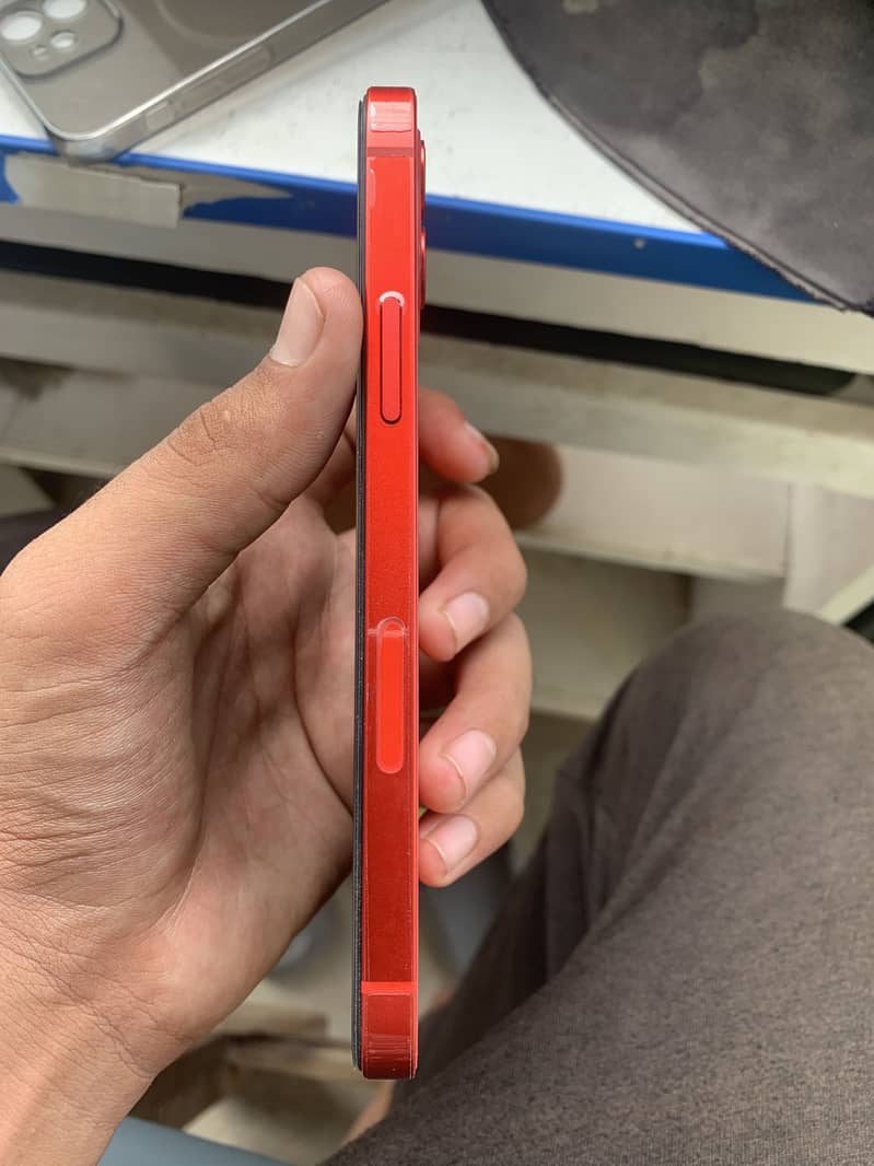 Apple iPhone 12 2
