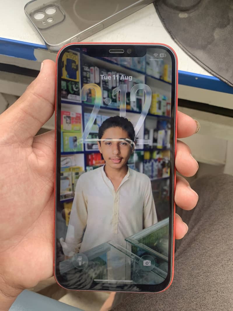 Apple iPhone 12 3