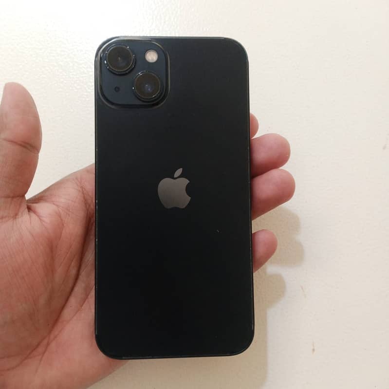 Apple iPhone 13 5