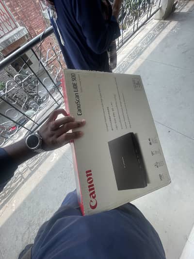 Canon lide 300