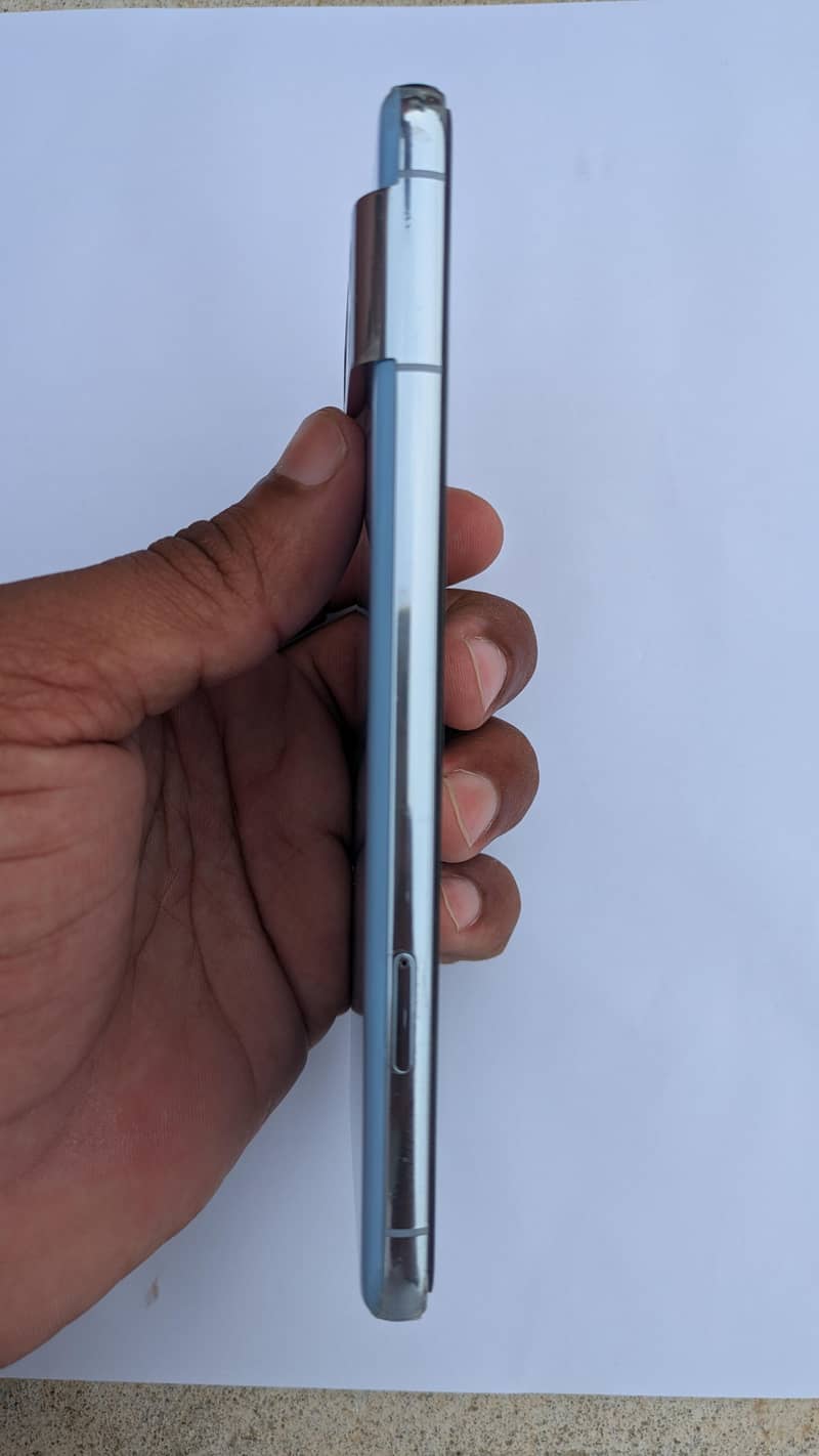 Google Pixel 8 Pro 4