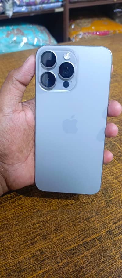 Apple iPhone 15 Pro Max FU