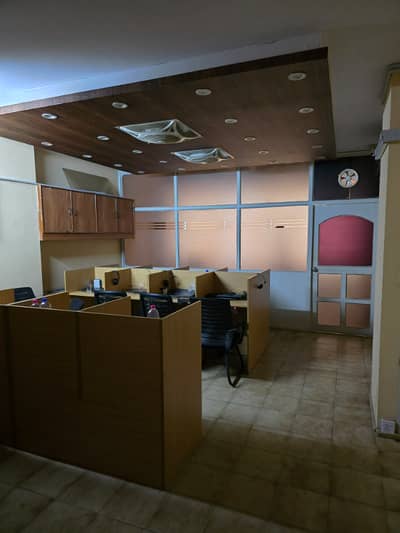 Sami furnished office for rent 550sqft in shahar e Faisal.