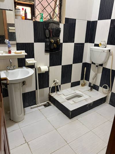 Well Furnished Room For Rent Female Bachelor only