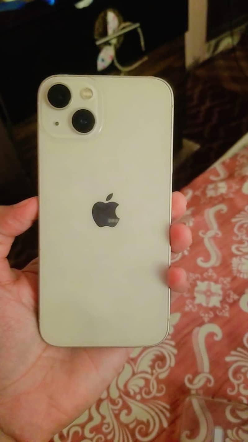 Apple iPhone 13 0