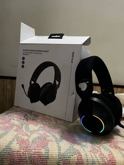 BTH-G500 wireless gaming headphones