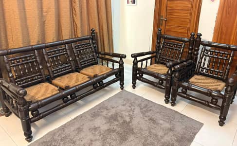 5 seater traditional sofa set for Sale- 03356602204
