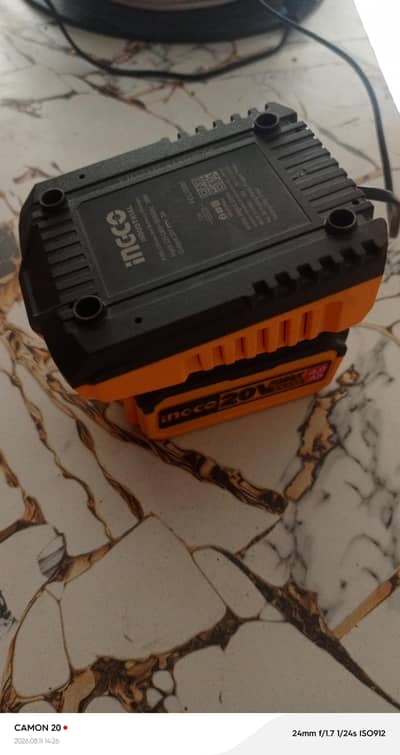incco 20volt battery for sale in Lahore only 1 week used