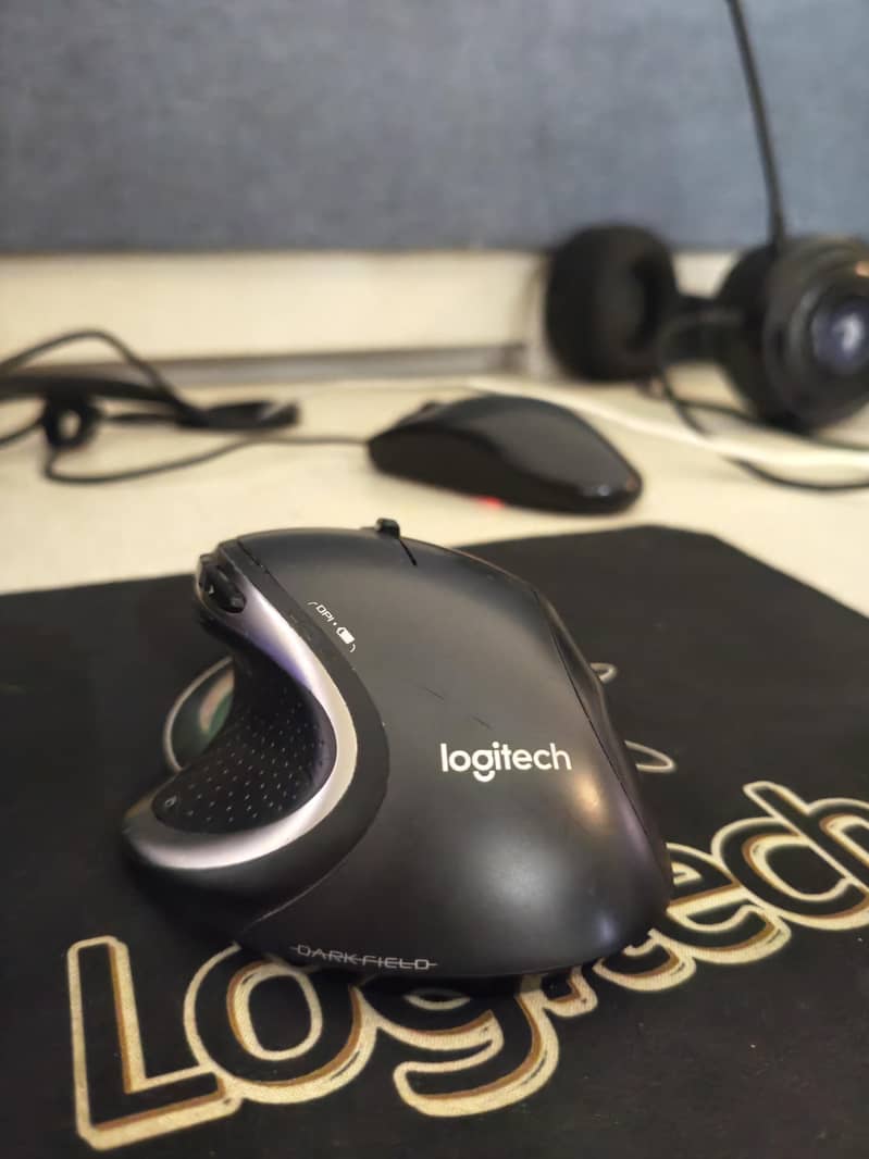 Logitech Performance Mx Mouse 1