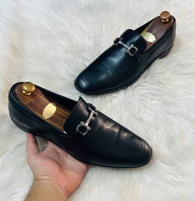 BRANDED SHOES