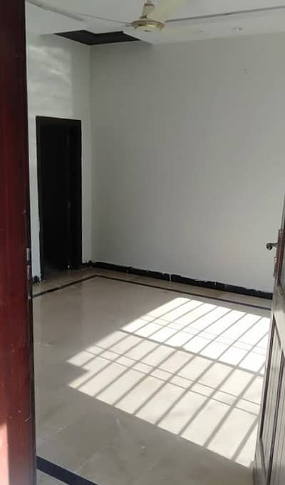 1 Kanal Upper Portion For Rent In Police Foundation With Gas And Water Bor
