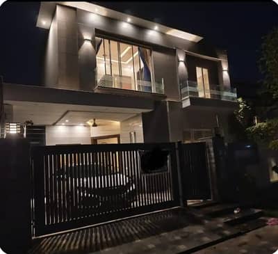 Upper portion Furnished available for rent for short families consisting of husband wife & little kids . Rental 2 lacs per month (Fixed) DHA Phase 3. Lahore