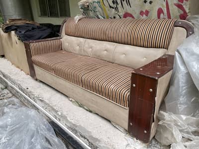 Sofa 6 seater 3–2–1 urgent Sale