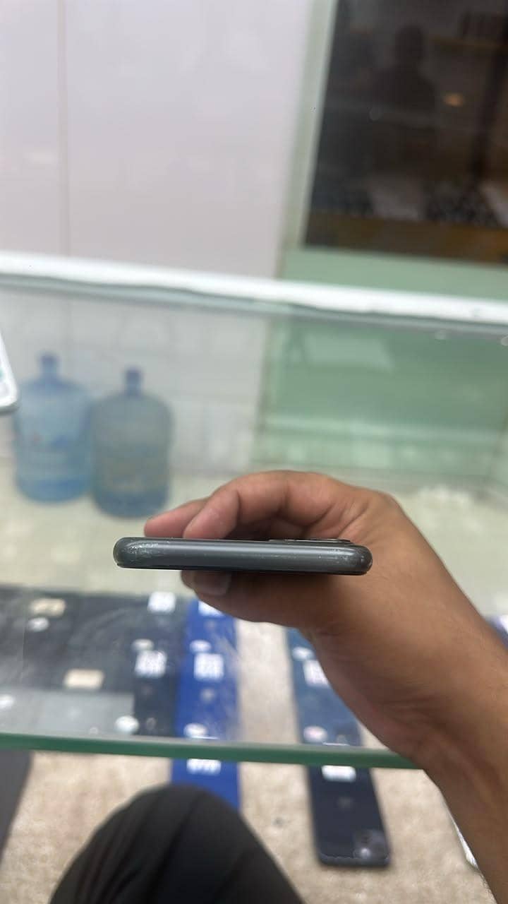 Apple iPhone 11 1