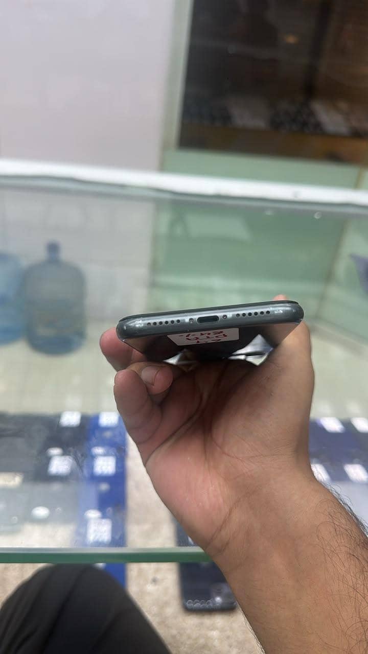 Apple iPhone 11 2
